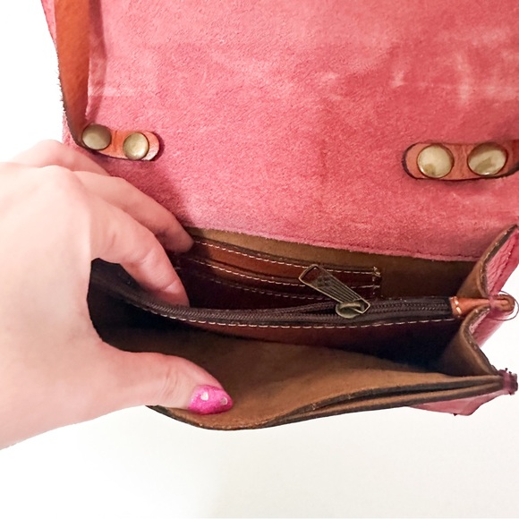 Patricia Nash Red Leather Rose Tooled Crossbody Purse Bag Torri - Picture 5 of 6